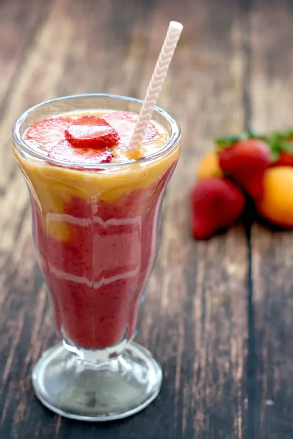 Summertime Strawberry-Apricot Smoothie