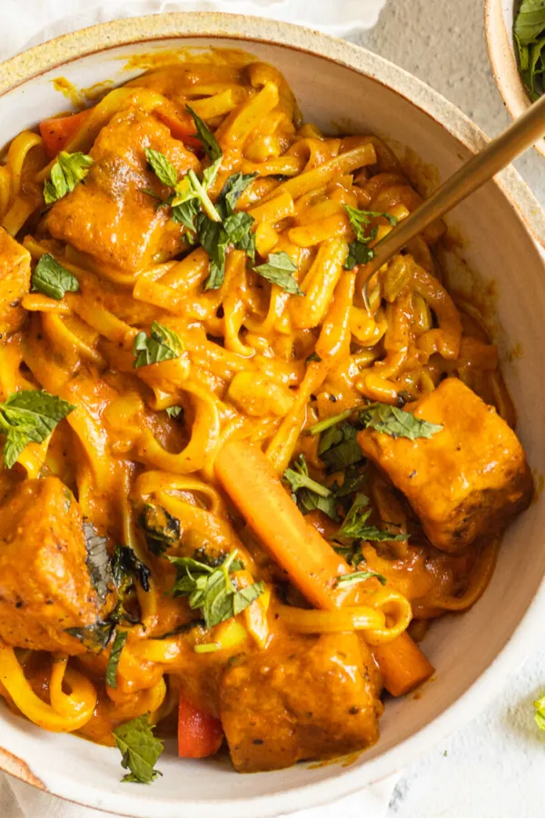 vegan coconut curry noodles (honeygrow copycat)