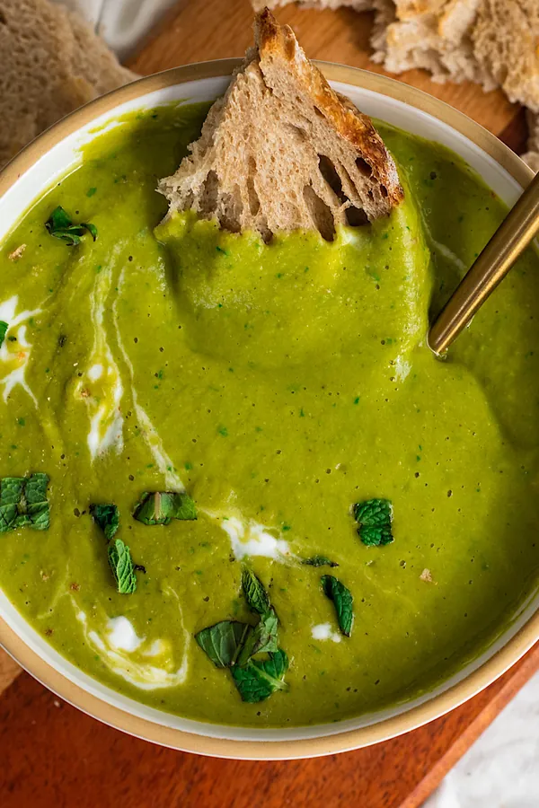 Vegan Creamy Mint Pea Soup