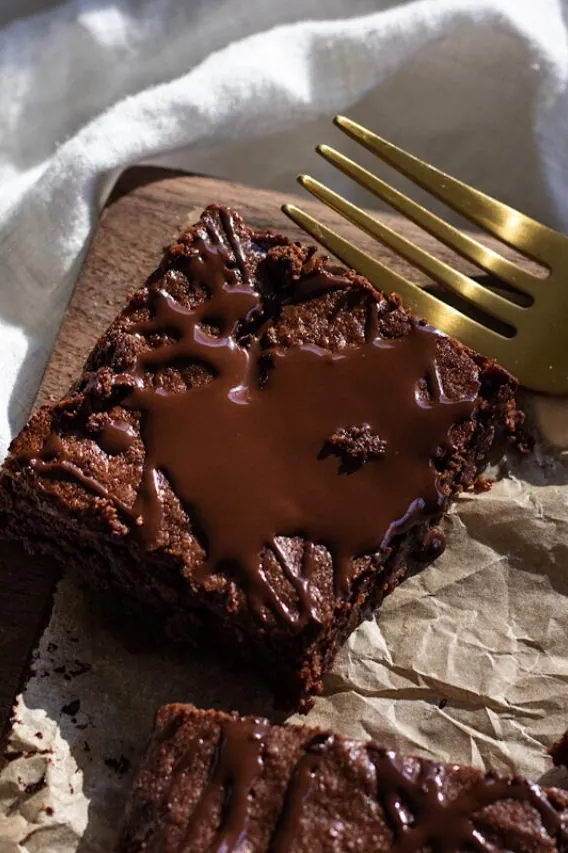 Vegan Olive Oil Oat Flour Brownies