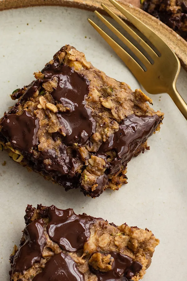 Zucchini Banana Oatmeal Bars (gluten free and vegan)