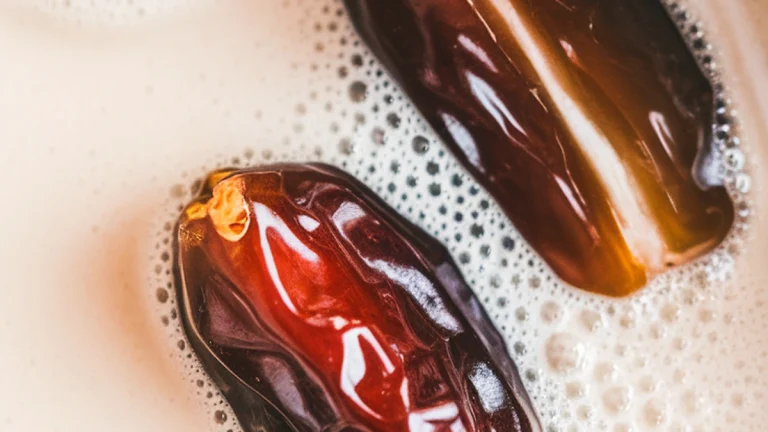 Almond Milk with Dates - Featured