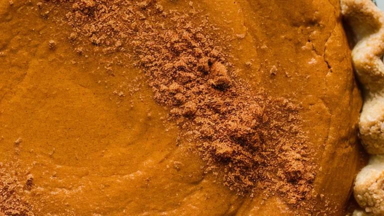 Homemade Pumpkin Pie - Featured